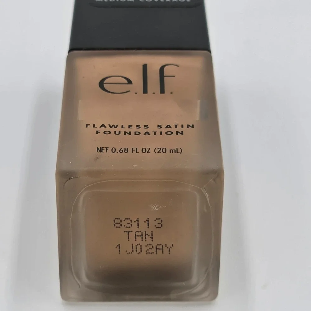 E.L.F. Flawless Satin Foundation Oil-Free Medium Coverage 83113 #420 Tan 0.68 Fl